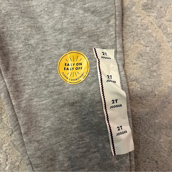 Cat & Jack Heather Gray Kids Joggers lot of 2 new with tags - Picture 2 of 3